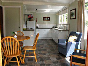 Thelma Retreat - New South Wales Tourism  0