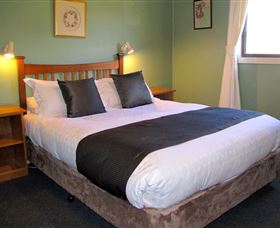 Engadine Cottage - New South Wales Tourism  0