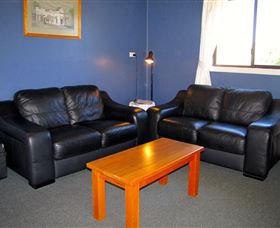 Engadine Cottage - New South Wales Tourism  3