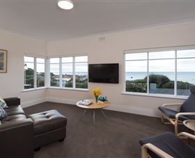 Sunrise At Penguin - New South Wales Tourism  0