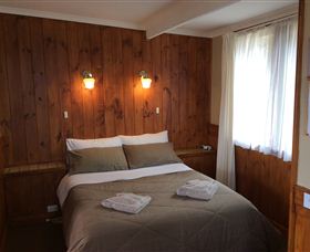 Mole Creek Holiday Village - New South Wales Tourism  2