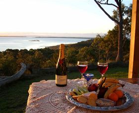Island View Spa Cottage - New South Wales Tourism  0