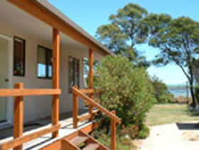 Alluvion Beach Cottage - New South Wales Tourism  0