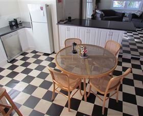 Pettit Cottage - New South Wales Tourism  2