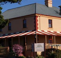 Meredith House And Mews - New South Wales Tourism 