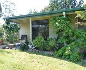 Rowes Retreat Bed And Breakfast - New South Wales Tourism  0