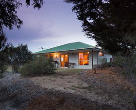 Shuckers Cottages - New South Wales Tourism  1