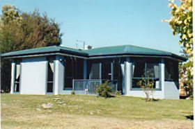 Homelea Accommodation Spa Cottage And Apartments - New South Wales Tourism  0