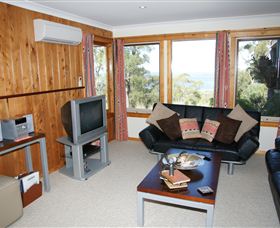Bed In The Treetops - New South Wales Tourism  0