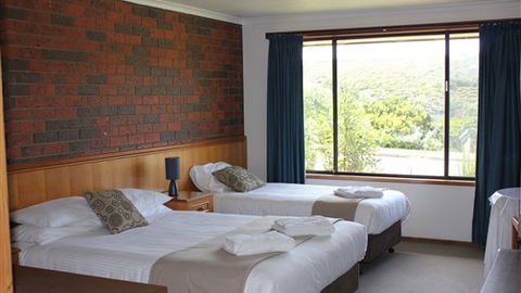 Southern Ocean Motor Inn - New South Wales Tourism  1