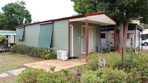 Riverbank Caravan Park - New South Wales Tourism  4