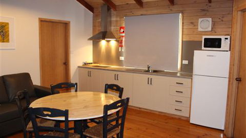 Lakes And Craters Holiday Park - New South Wales Tourism  2