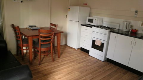 Kickback Cottages - New South Wales Tourism  3