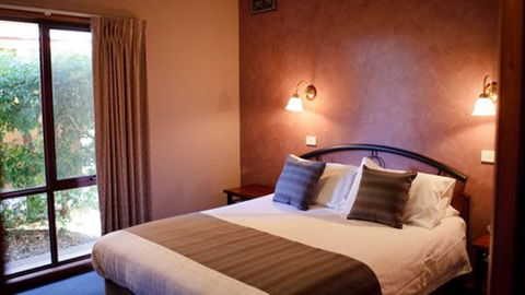 Perricoota Vines Retreat Echuca Moama - New South Wales Tourism  3