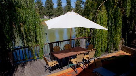 Perricoota Vines Retreat Echuca Moama - New South Wales Tourism  6