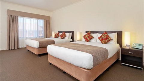 Comfort Inn & Suites Blazing Stump - New South Wales Tourism  3
