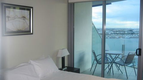 Apartments Melbourne Domain Docklands - New South Wales Tourism  2