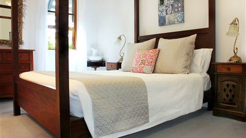 CocknBull Boutique Hotel - New South Wales Tourism  2