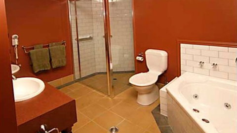 Grand Central Accommodation B&B Cobden - New South Wales Tourism  5