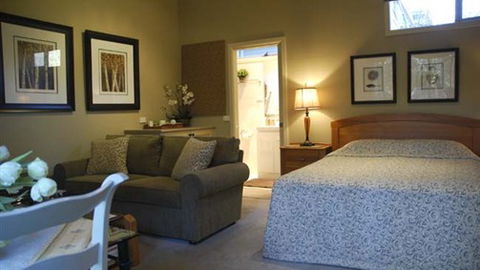Treetops Bed And Breakfast - New South Wales Tourism  1