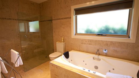 Wild Cattle Creek Estate - New South Wales Tourism  1