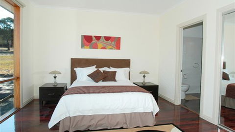 Yering Gorge Cottages - New South Wales Tourism  2