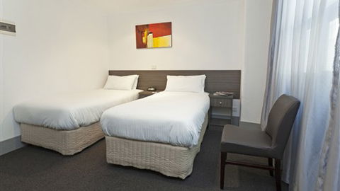 Hotel Causeway - New South Wales Tourism  3