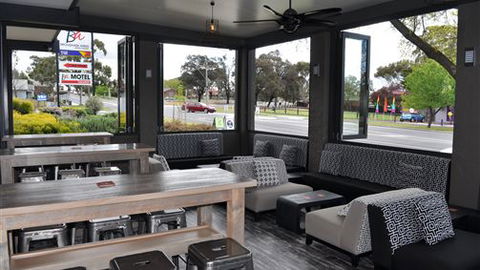Brougham Arms Hotel - New South Wales Tourism  3