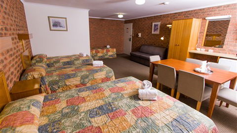 Advance Motel - New South Wales Tourism  5