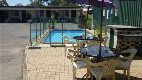 Tocumwal Motel - New South Wales Tourism  3
