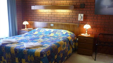 Tocumwal Motel - New South Wales Tourism  1