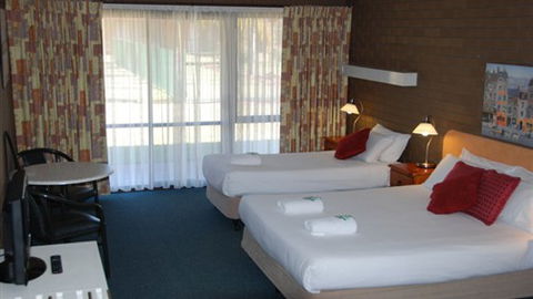 Barooga Country Inn Motel - New South Wales Tourism  4