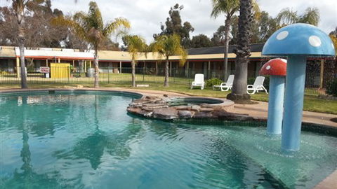 Barooga Country Inn Motel - New South Wales Tourism  5