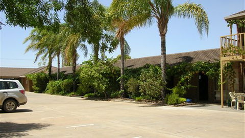Darling Junction Motor Inn - New South Wales Tourism  2