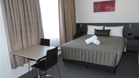 Loddon River Motel - New South Wales Tourism  3