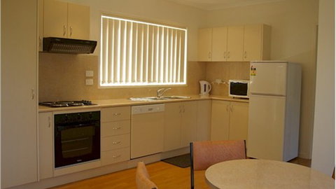 Lookout Holiday Units - New South Wales Tourism  1