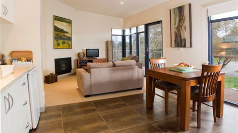Aireys Inlet Getaway Resort - New South Wales Tourism  1