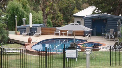 Aireys Inlet Getaway Resort - New South Wales Tourism  2