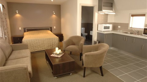 Seymours On Lydiard - New South Wales Tourism  0