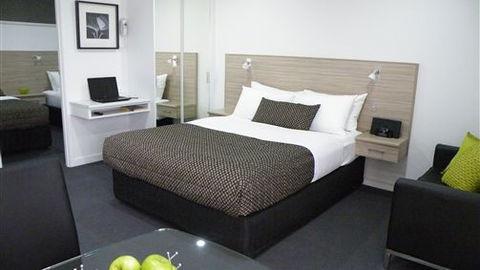 Hamilton Lonsdale Motel - New South Wales Tourism  4