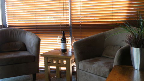 Hamilton Lonsdale Motel - New South Wales Tourism  3