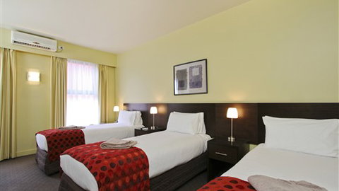 Comfort Inn & Suites City Views - New South Wales Tourism  3