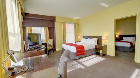 Comfort Inn & Suites City Views - New South Wales Tourism  5