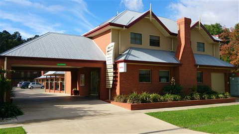 Murray Waters Motor Inn & Apartments - New South Wales Tourism  0