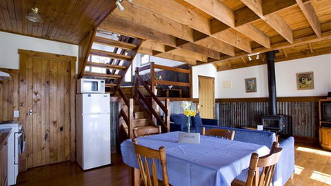 Sanctuary Park Cottages - New South Wales Tourism  3