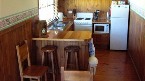 Sanctuary Park Cottages - New South Wales Tourism  4