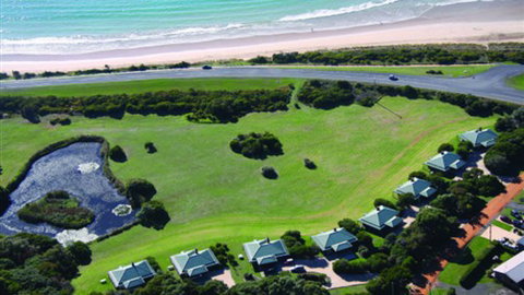Apollo Bay Cottages - New South Wales Tourism  0