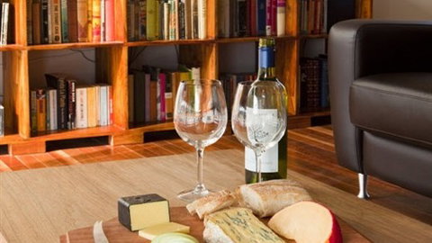 Eco-luxe @ Mount Avoca - New South Wales Tourism  1