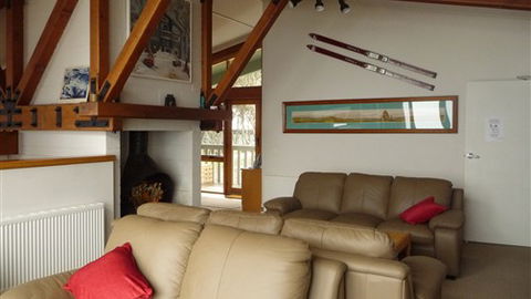 Leeton Lodge - New South Wales Tourism  1