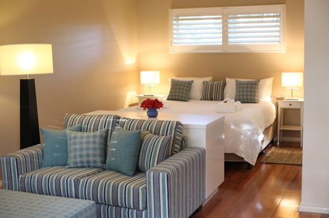 Holmwood Guest House - New South Wales Tourism  7